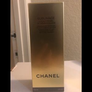 Chanel Sublimage Gel to oil Cleanser